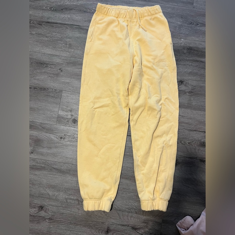 Ganni yellow sweatpants small